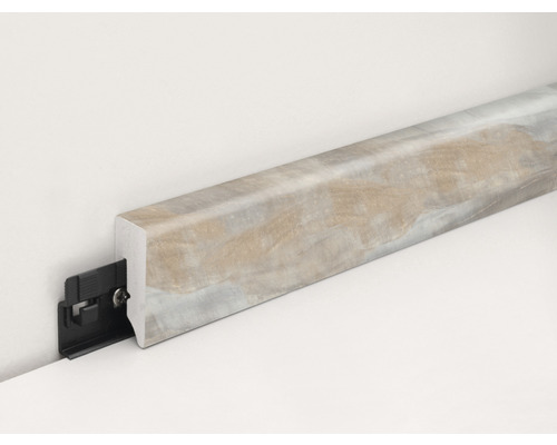 Sockelleiste mit Montageclip