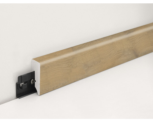 Sockelleiste mit Clip zur Befestigung an der Wand