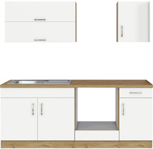 Küchenzeile mit Spüle, Unterschränken und Hängeschränken