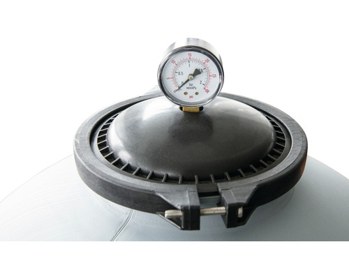 Sandfilteranlage mit Manometer zur Druckmessung