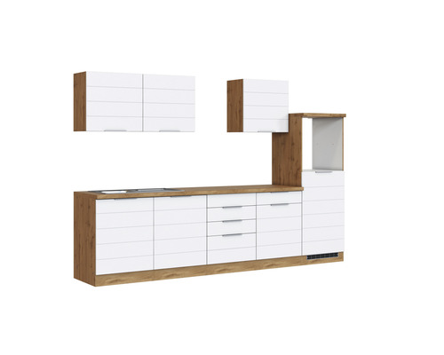 Küchenzeile mit Hängeschränken und Schubladen