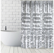 Modernes Badezimmer mit Badewanne und Duschvorhang mit grafischem Muster