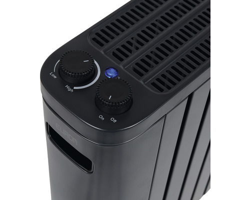 Detailansicht eines schwarzen Heizkörpers mit Temperaturregler