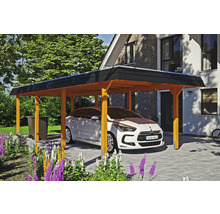 Carport aus Holz mit Auto auf einer Auffahrt