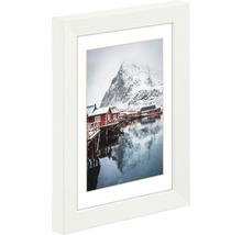 Bilderrahmen mit Fotografie von einem Bergdorf im Winter