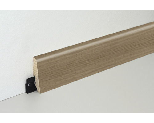 Holzfußleiste mit Befestigungsclip