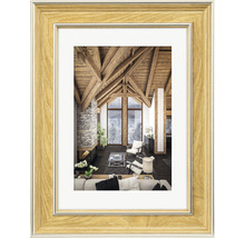 Bilderrahmen mit Passepartout, Dekoratives Wohnzimmer im Inneren