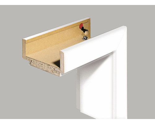 Detailansicht eines Türrahmens mit Holzstruktur