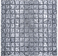 Quadratische Mosaikfliese mit unregelmäßiger Oberfläche