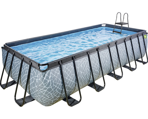 Rechteckiger Pool mit Leiter für den Garten