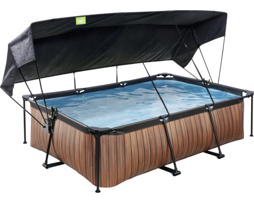 Rechteckiger Pool mit Holzverkleidung und Sonnenschutz
