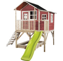 Spielhaus aus Holz mit Rutsche und Sandkasten