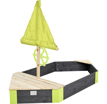 Sandkasten in Bootsform mit Segel und Steuerrad aus Holz