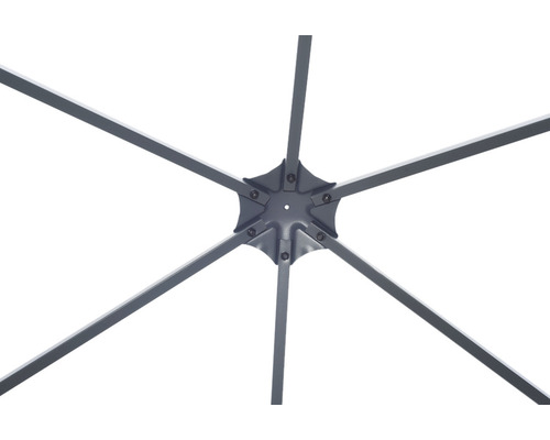 Detailansicht des Metallrahmens eines Pavillons