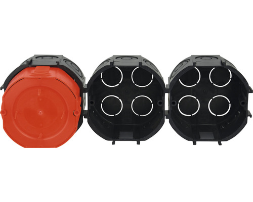 Drei Gerätedosen zur Elektroinstallation