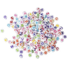 Bunte Buchstabenperlen aus Kunststoff