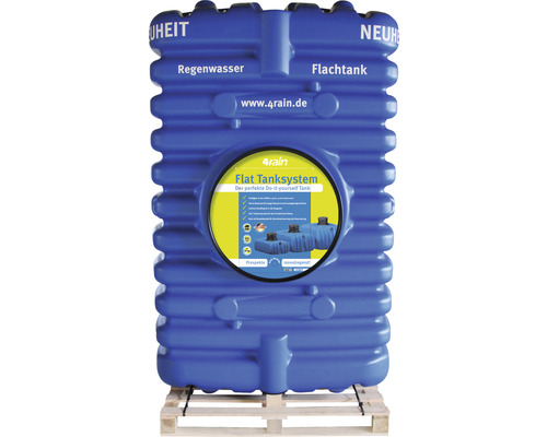 Blauer Regenwasser Flachtank auf einer Palette