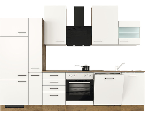 Komplette Küche mit weißen Schränken, Dunstabzugshaube und Geräten