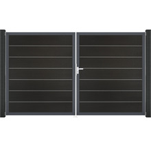Doppelflügeltor aus Metall mit horizontalen Lamellen