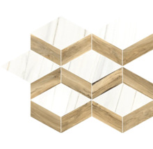 Dekorative Wandfliesen mit Holz- und Marmoroptik im geometrischen Design.