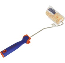 Farbroller mit Griff und Farbauftragrolle im Paket