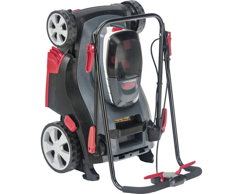 Zusammengeklappter Rasenmäher für platzsparende Aufbewahrung