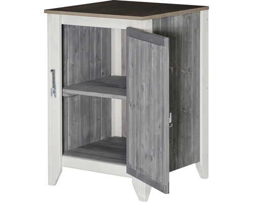 Holzschrank mit offenstehender Tür und Regalboden