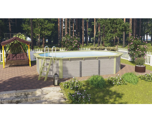 Aufstellpool aus Holz mit Leiter und Schaukel im Garten