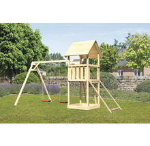 Spielplatz mit Schaukel und Spielturm aus Holz im Garten
