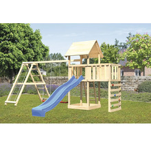Holzspielplatz mit Schaukel, Rutsche, Kletterwand und Spielturm im Garten