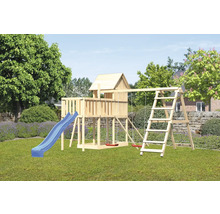 Holzspielplatz mit Rutsche, Schaukel und Klettergerüst im Garten.