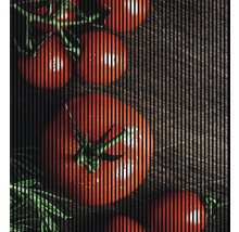 Tomaten und Rosmarin auf Holzgrund