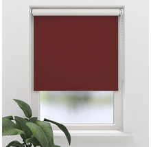 Bordeauxfarbenes Rollo am Fenster mit Bedienkette