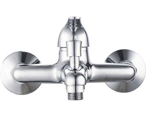 Verchromte Badarmatur zur Wandmontage