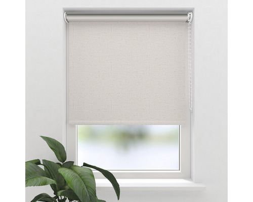 Beige Stoffrollos am Fenster