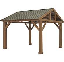 Holzpavillon mit Metalldach
