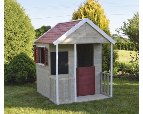 Spielhaus aus Holz mit Tür, Fensterläden und Veranda im Garten
