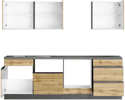 Küchenzeile mit Spüle, Kochfeld, Schubladen und Schränken