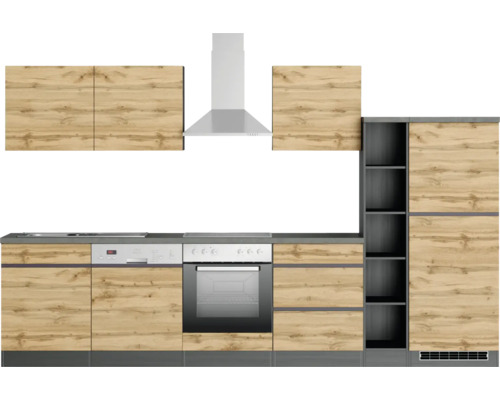 Küchenzeile mit Spüle, Herd, Dunstabzugshaube und Schränken