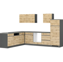 Komplette Küchenzeile mit Spüle, Schränken und Holzdekor