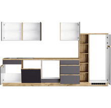 Küchenzeile mit Hängeschränken, Unterschränken, Schubladen und Regalen