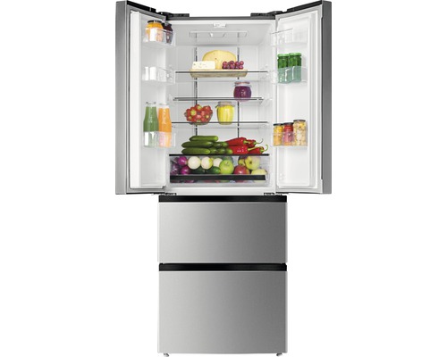 Geöffneter viertüriger Kühlschrank mit Lebensmitteln