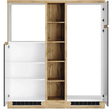 Offener Kleiderschrank mit Regalen und Fächern in Holzoptik