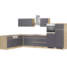 Moderne Eckküche mit Dunstabzugshaube und Backofen