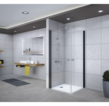 Modernes Badezimmer mit Duschkabine, Waschbecken und Spiegel