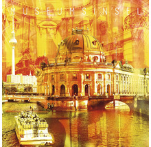 Museumsinsel Berlin mit Fernsehturm und Spree