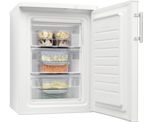 Gefrierschrank mit geöffneter Tür und transparenten Schubladen gefüllt mit Lebensmitteln