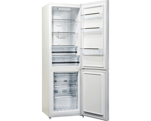 Geöffneter, weißer Kühlschrank mit Gefrierfach und verschiedenen Fächern