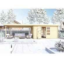 Holzgartenhaus mit überdachter Terrasse und Gartenmöbeln im Winter