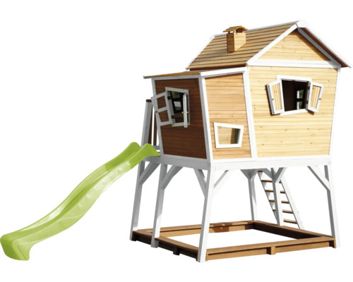 Spielhaus aus Holz mit Rutsche und Sandkasten